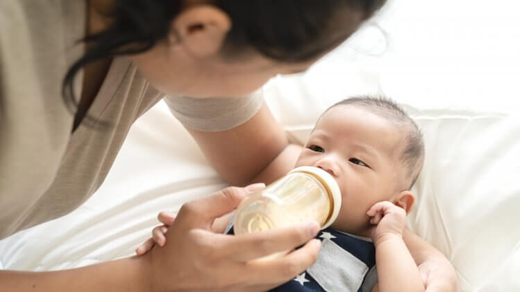 Who can you possibly trust to take care of your precious baby? Learn how to find a babysitter you can rely on when you ned someone to watch the kids.
