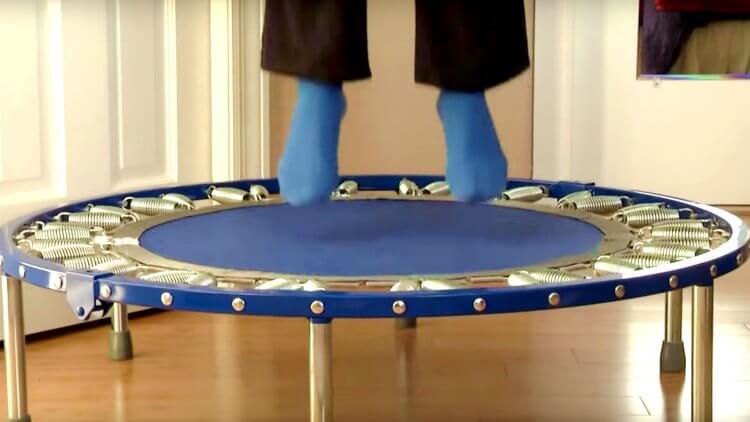 Top Five Ways Rebounding Jumpstarts the Body Mama Natural